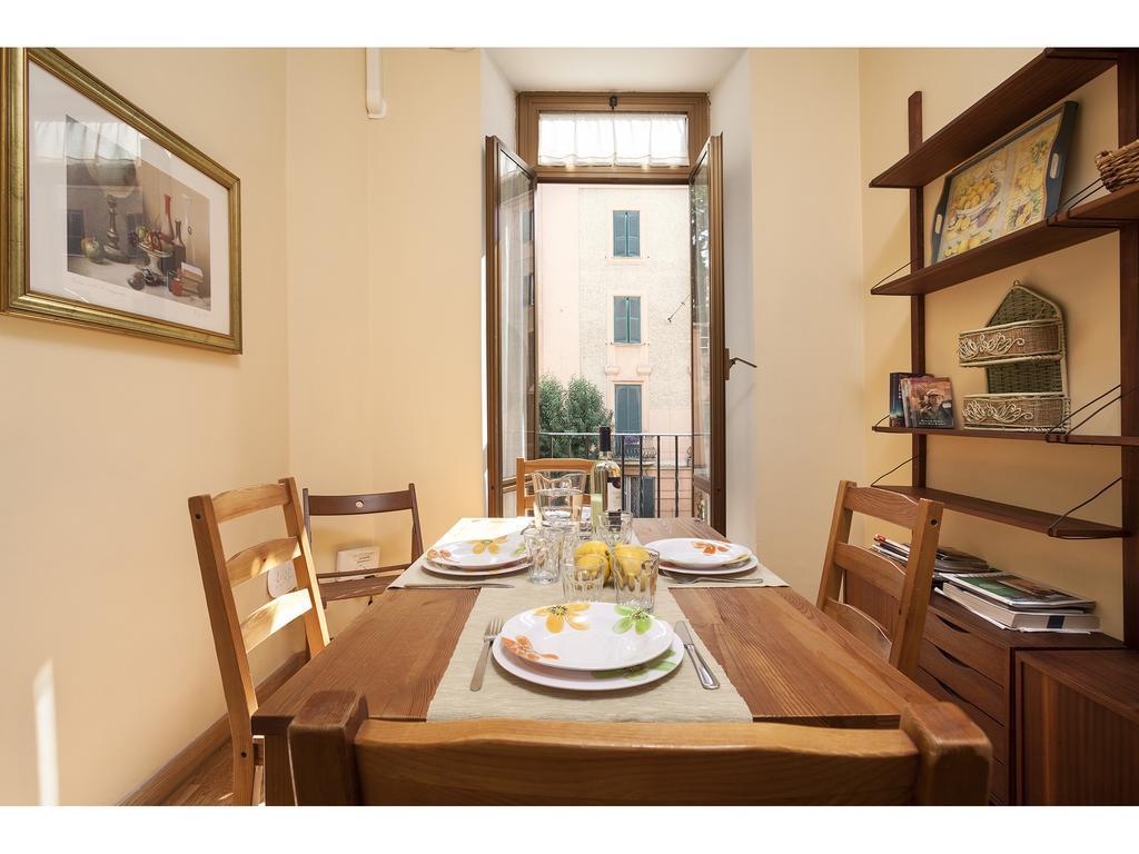 Dimora Del Papa Apartment Rome Bilik gambar